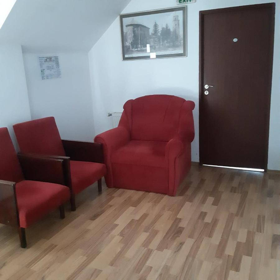 Pensiunea Octogon Piatra Neamţ Exterior foto